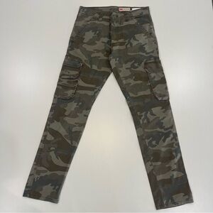 WRANGLER Camo Cargo Baggy Pants Regular Taper | Mens 30x32